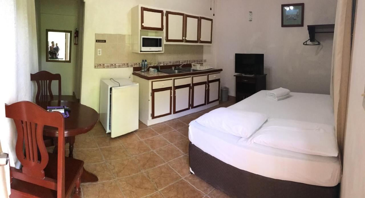 Panchos Villas Caye Caulker Kültér fotó